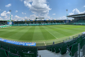 "Wir bleiben am Ball" heißt es am 21. Mai im Stadion des Bundesligisten SpVgg Greuther Fürth (Foto: LHB)