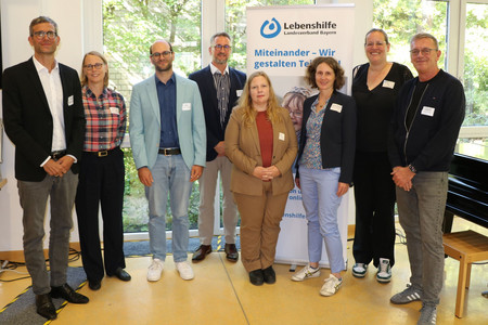 Auf dem Foto zu sehen sind die Tagungsleiterin und die Gastreferenten.